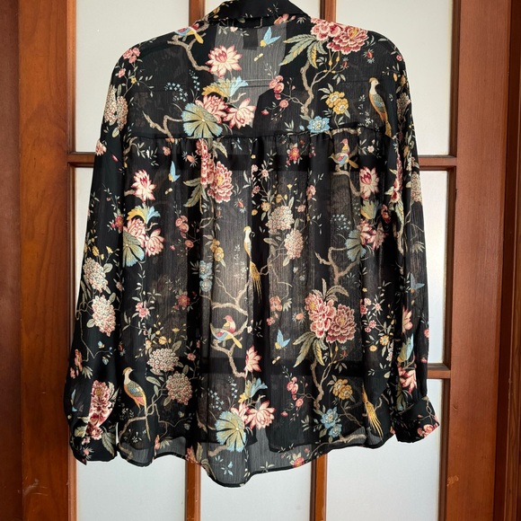 H&M SHEER FLORAL DESIGNER , SPRING PRINTED BIRD BUTTON UP SHIRT, NEW, EFFORTLESS - Picture 3 of 10